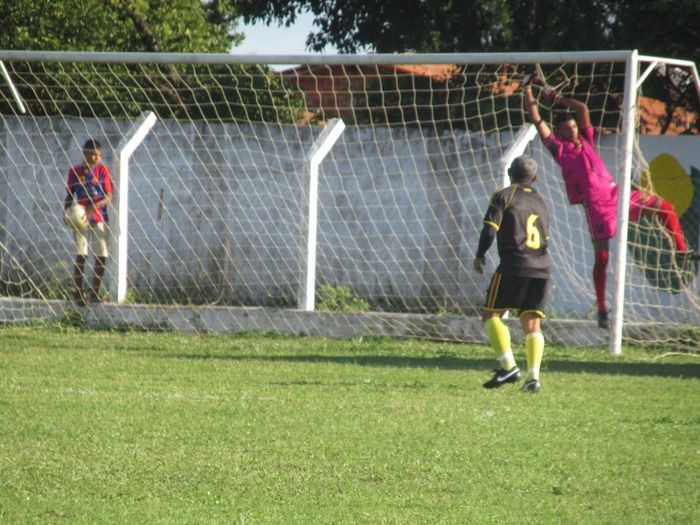 Elesbão Veloso empata e fica com quatro pontos no campeonato dos quarentões de Agricolândia - Imagem 3