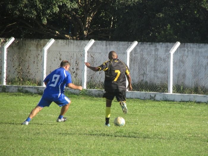 Elesbão Veloso empata e fica com quatro pontos no campeonato dos quarentões de Agricolândia - Imagem 4