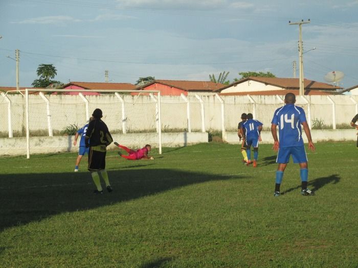 Elesbão Veloso empata e fica com quatro pontos no campeonato dos quarentões de Agricolândia - Imagem 25