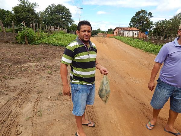 Prefeitura e Social entregam peixe para a população - Imagem 8