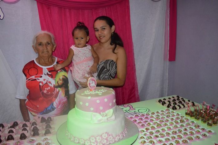 Pequena Yasmim comemorou seu 1º aninho  - Imagem 13