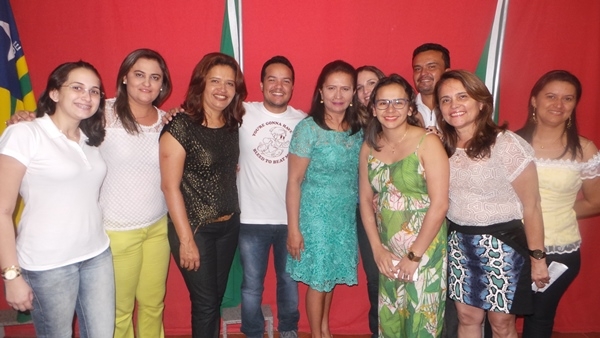 Vice-prefeita Lucia Lacerda assume prefeitura de Pimenteiras - Imagem 27