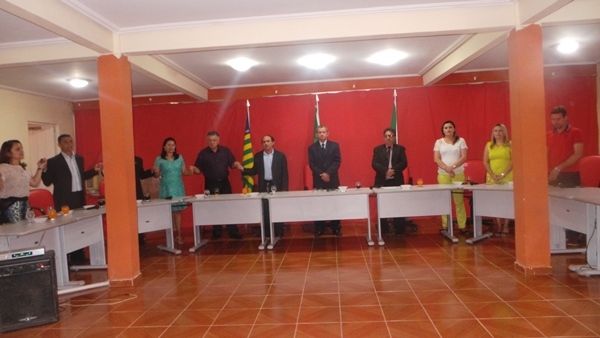 Vice-prefeita Lucia Lacerda assume prefeitura de Pimenteiras - Imagem 16