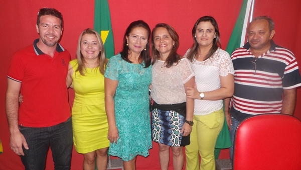 Vice-prefeita Lucia Lacerda assume prefeitura de Pimenteiras - Imagem 19