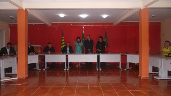 Vice-prefeita Lucia Lacerda assume prefeitura de Pimenteiras - Imagem 6