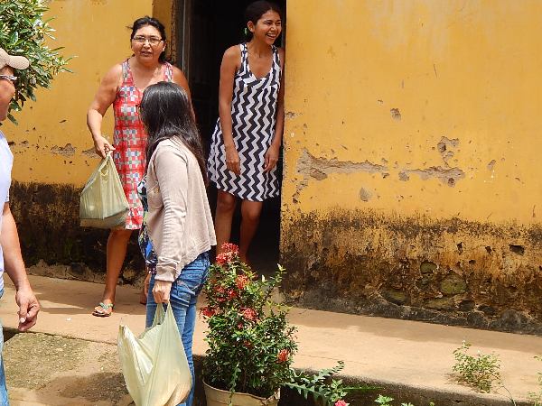 Prefeitura e Social entregam peixe para a população - Imagem 7