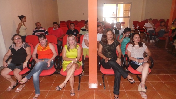 Vice-prefeita Lucia Lacerda assume prefeitura de Pimenteiras - Imagem 2