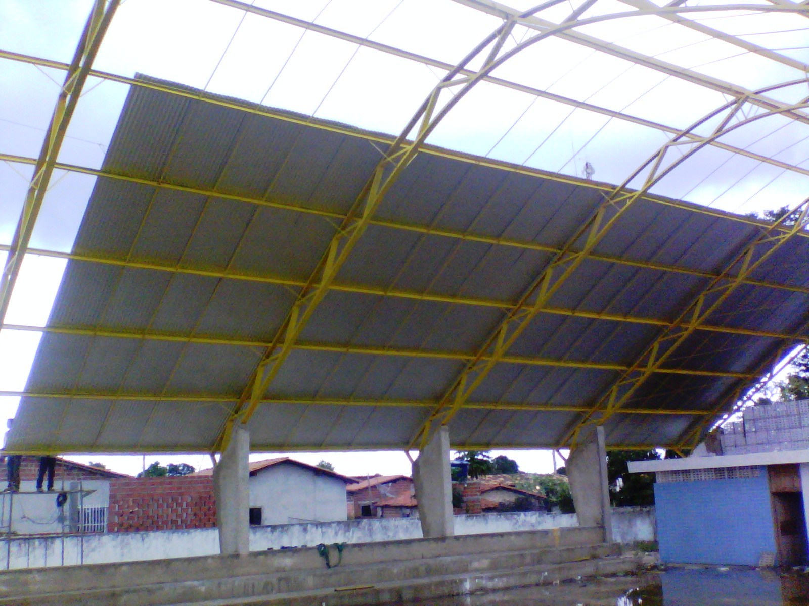 Ginásio do Cecilia Coelho começa a ser coberto