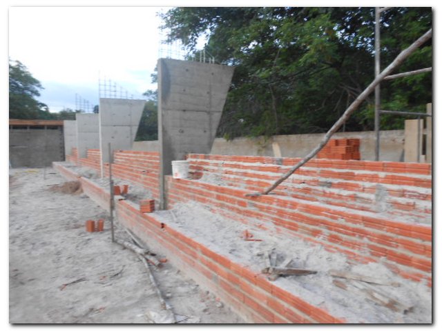 Prefeitura de Inhuma em Parceria com o FNDE constrói quadra com cobertura na Escola Monsenhor Lopes - Imagem 4