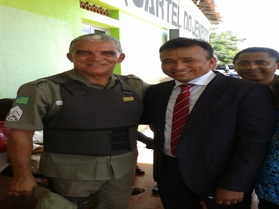 Secretário de Segurança do estado entrega viatura nova para PM de Barras - Imagem 4