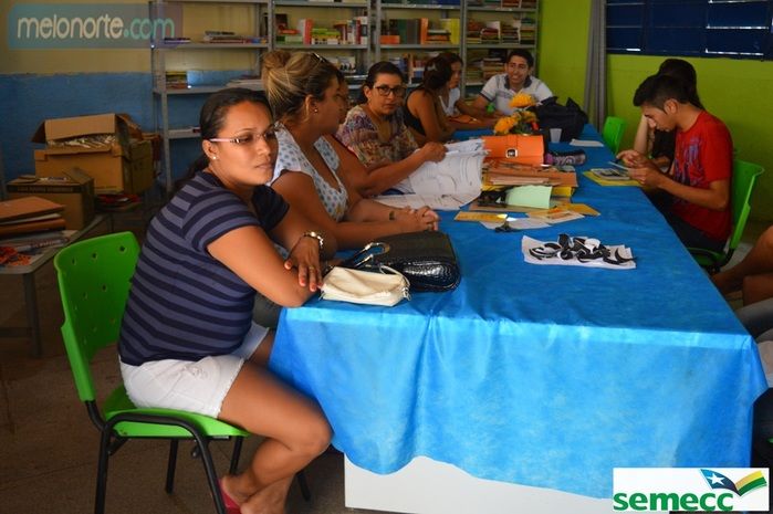 Formação com educadores bolsistas ano 2015 - Imagem 1