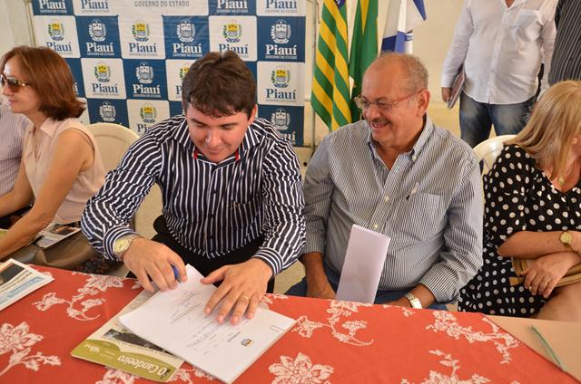 Governador Inaugura Obras em Ipiranga do Piauí - Imagem 122