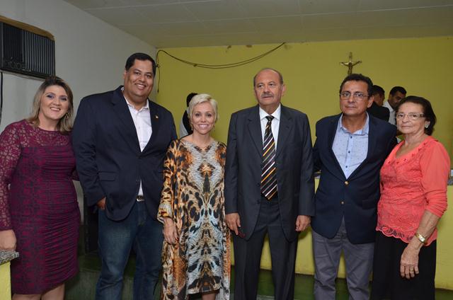 Deputado Estadual Fernando Monteiro Recebeu o Título de Cidadão da Cidade de Francisco Santos - Imagem 1