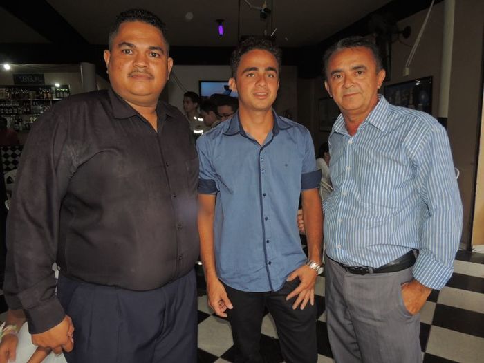 Debaixo de chuva, Caminhada pela Paz reuniu centenas de pessoas - Imagem 21