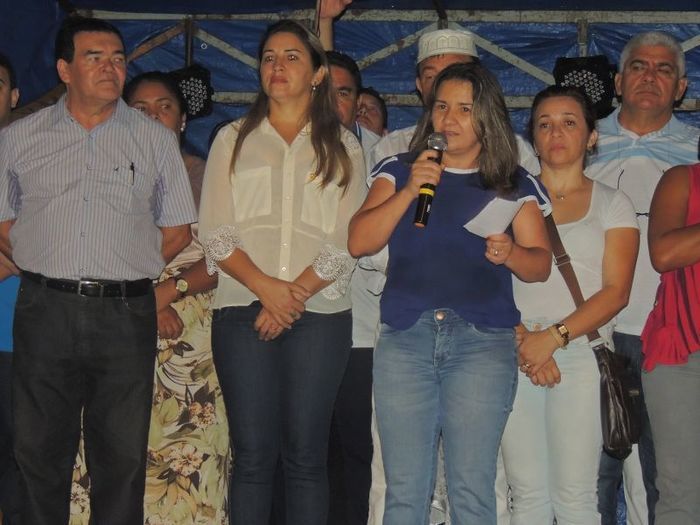 Debaixo de chuva, Caminhada pela Paz reuniu centenas de pessoas - Imagem 56