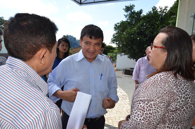 Governador Inaugura Obras em Ipiranga do Piauí - Imagem 46