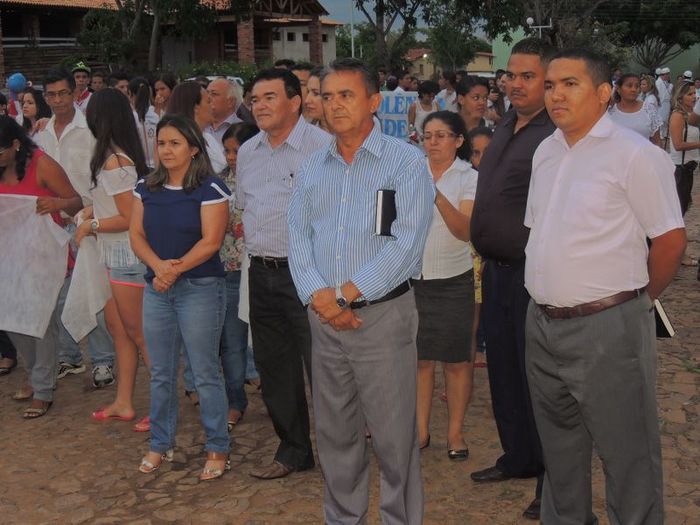 Debaixo de chuva, Caminhada pela Paz reuniu centenas de pessoas - Imagem 40