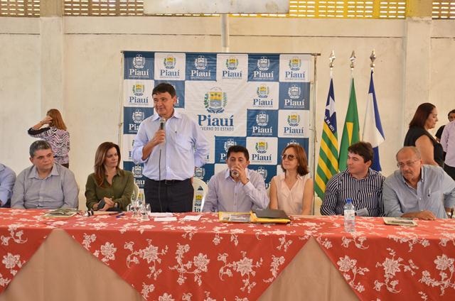 Governador Inaugura Obras em Ipiranga do Piauí - Imagem 126