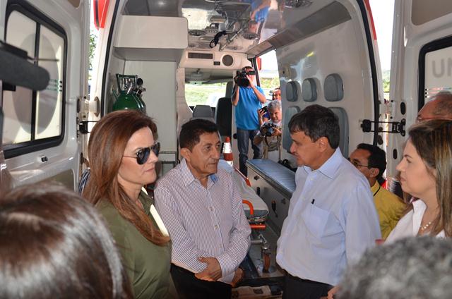 Governador Inaugura Obras em Ipiranga do Piauí - Imagem 24