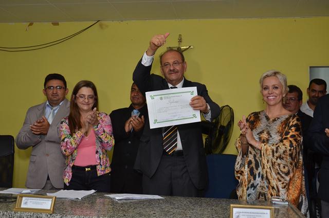 Deputado Estadual Fernando Monteiro Recebeu o Título de Cidadão da Cidade de Francisco Santos - Imagem 27