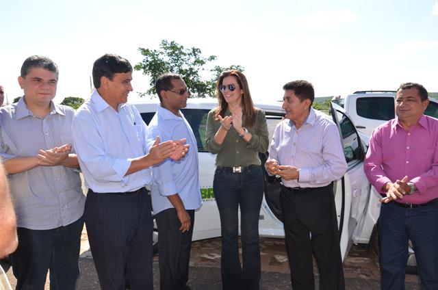 Governador Inaugura Obras em Ipiranga do Piauí - Imagem 25