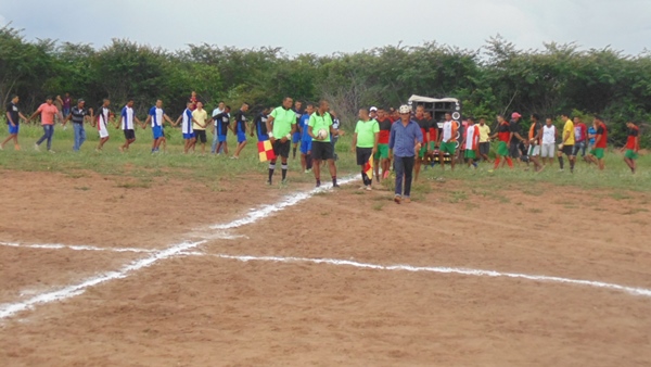 Varjota vence Juventude Cigana e se consagra campeão do campeonato municipal de futebol 2015 - Imagem 8