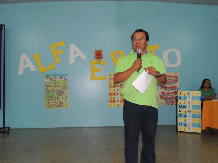 Prefeitura de Água Branca realiza entrega de material do Programa Alfa e Beto - Imagem 3