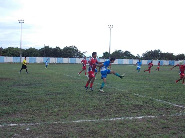 Com 10 equipes, teve início o Campeonato Municipal de Futebol - Imagem 12