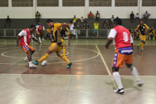 Seis equipes disputam II Torneio de Futsal Veterano de Miguel Alves - Imagem 7