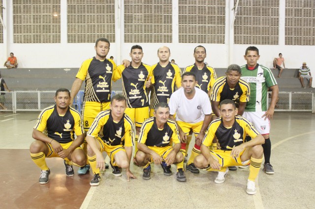 Seis equipes disputam II Torneio de Futsal Veterano de Miguel Alves - Imagem 2