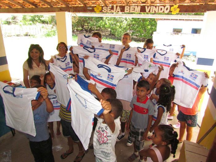 Alunos da rede municipal de Barras recebem fardamento escolar - Imagem 24