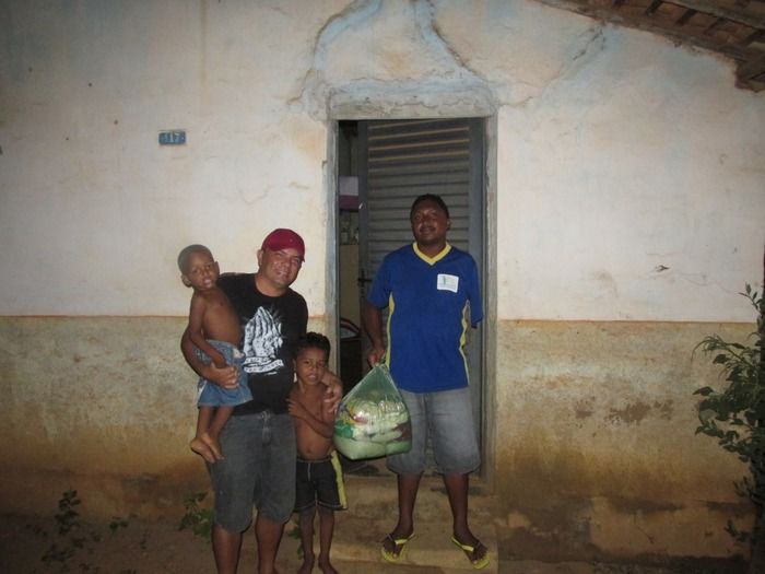 Secretaria de Esportes entrega cestas básicas arrecadadas no jogo entre o time Rádio e TV e Seleção de Agricolândia - Imagem 9