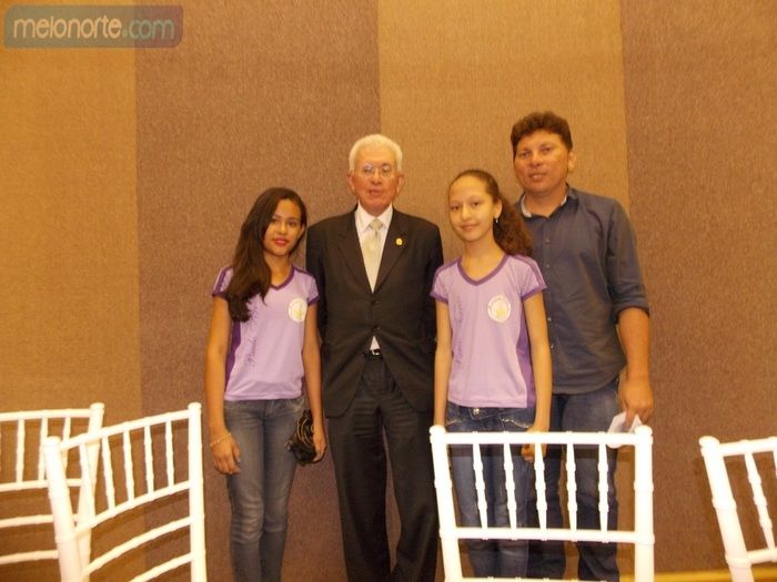 Alunos medalhistas participam de palestra com o Ministro Mangabeira Unger - Imagem 6