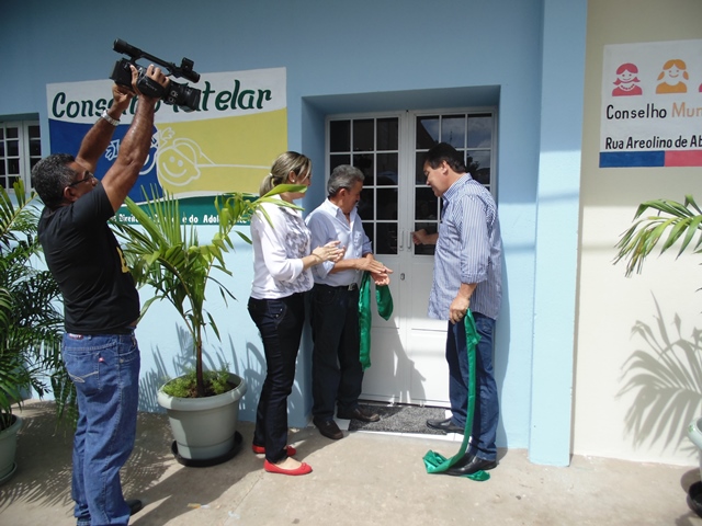 Gustavo Medeiros inaugura sede dos Conselhos e entrega veículo - Imagem 6