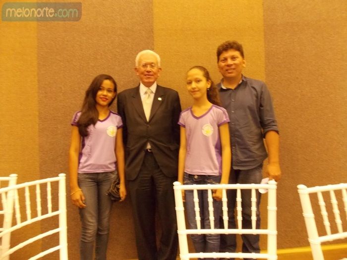 Alunos medalhistas participam de palestra com o Ministro Mangabeira Unger - Imagem 7