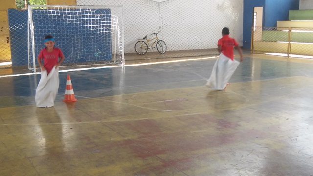 Programa Segundo Tempo Divertiu Alunos com Programação da Páscoa 2015 - Imagem 4