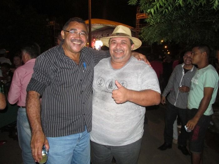 Prefeito Walter Alencar e comitiva participa do Aniversário de 51 anos de Hugo Napoleão com Lagosta Bronzeada - Imagem 10