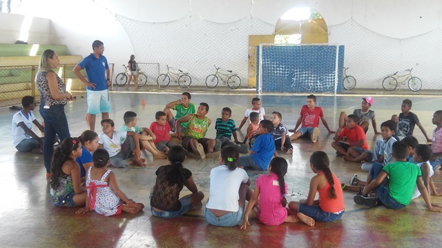 Programa Segundo Tempo Divertiu Alunos com Programação da Páscoa 2015 - Imagem 1