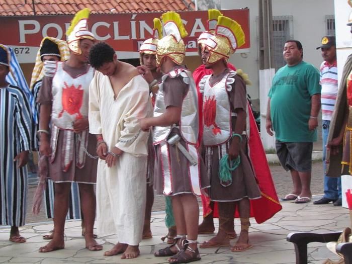 Via Sacra emociona população barrense - Imagem 2