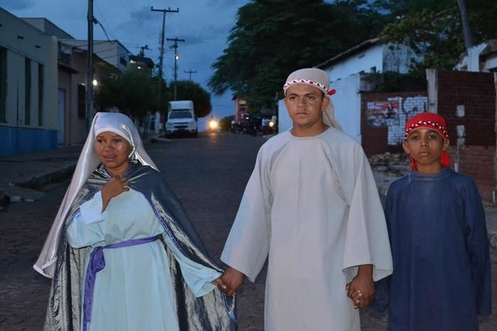 Via Sacra emociona população barrense - Imagem 17