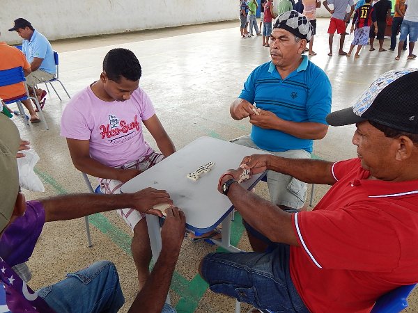 Jogos de Dominó Sinuca e Baralho Movimentam os Lagoinhenses - Imagem 7