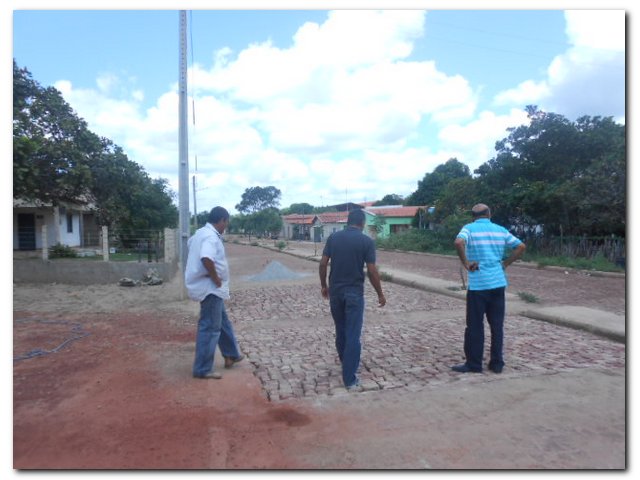 Prefeito Dr. Moura visita Obras no Povoado Forte - Imagem 1