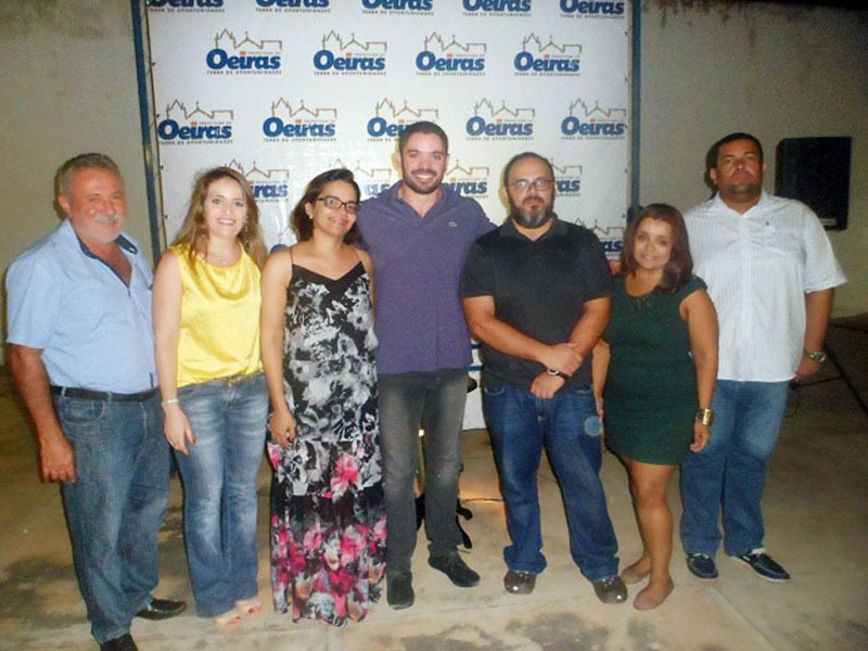 Lukano Sá recebe alunos da Camilo Filho para discutir políticas públicas