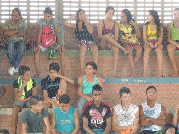 Prefeitura implanta Escolinha de Futebol e entrega fardamento para alunos de Grupo de Capoeira - Imagem 8