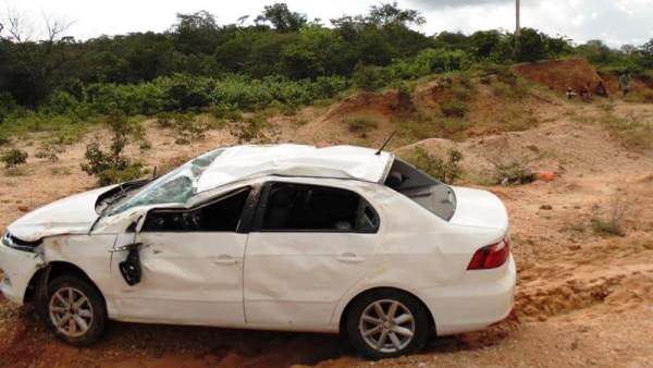 Homem morre em acidente de carro na estrada que liga Wall Ferraz a Santo Inácio - Imagem 1