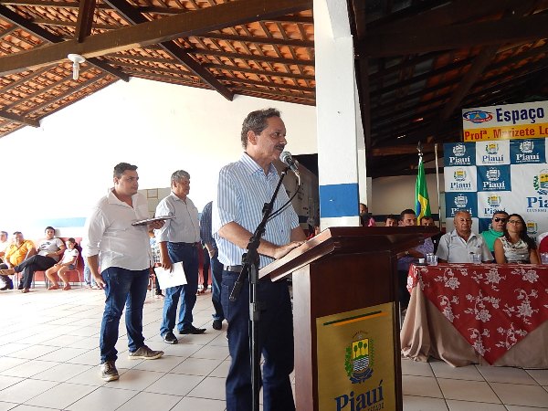 Autoridades participam de inauguração de obras em Lagoinha  - Imagem 3