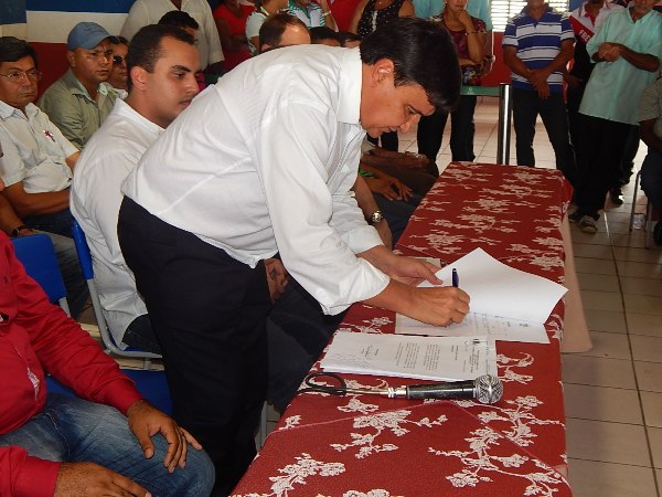 Autoridades participam de inauguração de obras em Lagoinha  - Imagem 5