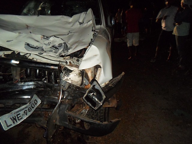 Caminhonete arrasta e mata dois estudantes na PI-113 - Imagem 1