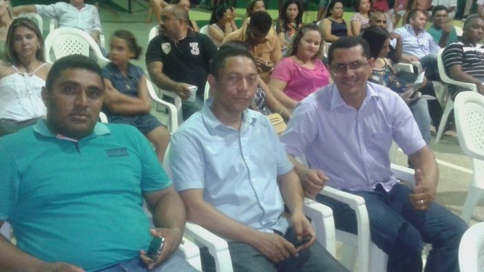 Prefeito Walter Alencar participa de Inauguração de obras em São Pedro do Piaui - Imagem 6