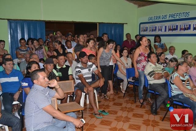 Vereadores cassam Zé Simão e empossam prefeito Antonio Ditoso  - Imagem 5